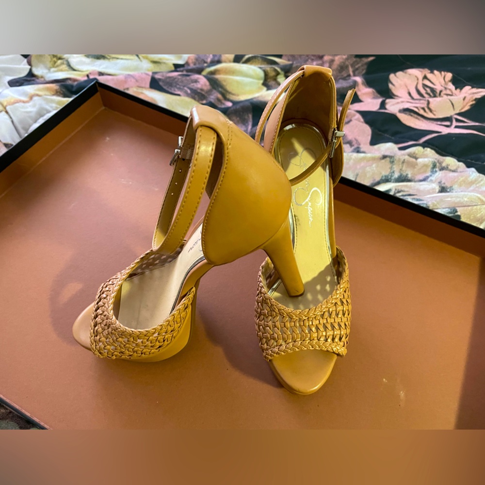 Jessica Simpson Platforms